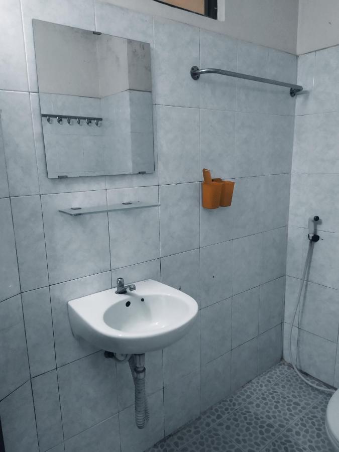 Nhà Nghỉ Minh Quân Hà Tiên Esterno foto
